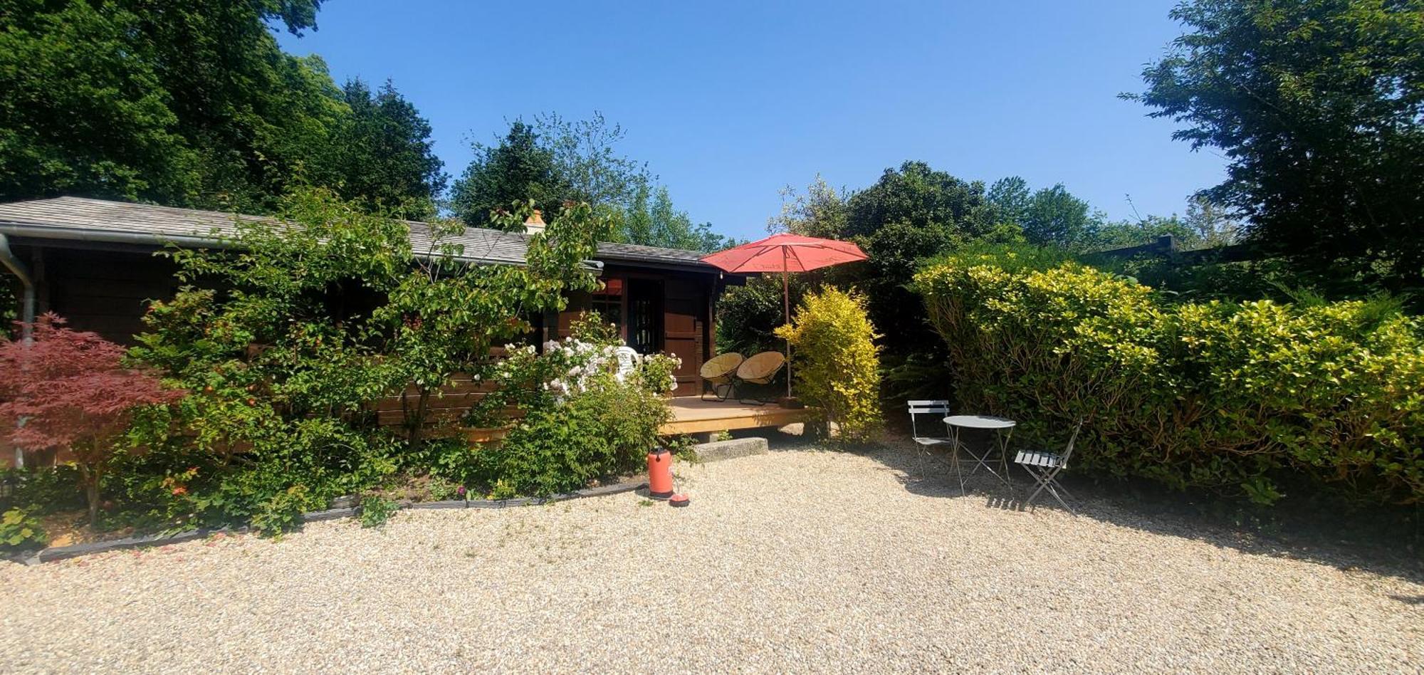 Chalet En Pleine Nature Au Bord D'Un Etang Lanvallay Εξωτερικό φωτογραφία